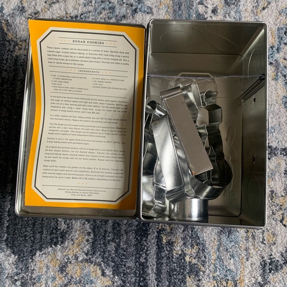 Williams Sonoma Kids All Star sports set of 8 cookies cutters - Picture 5 of 8